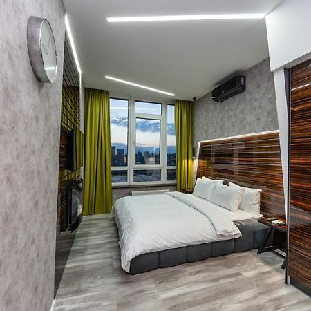 Luxury Apartments In Downtown Kyiv Exterior photo